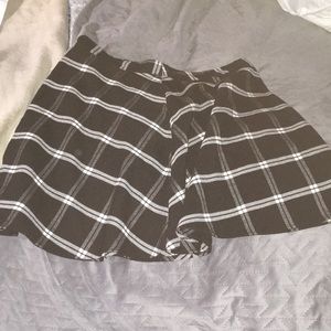 Old navy plaid skirt